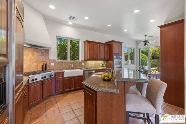 1998 S Mesa Drive, Palm Springs, CA 92264