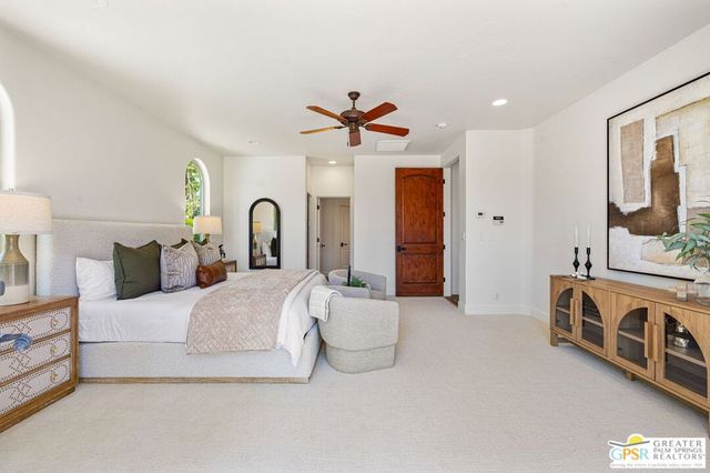 1998 S Mesa Drive, Palm Springs, CA 92264