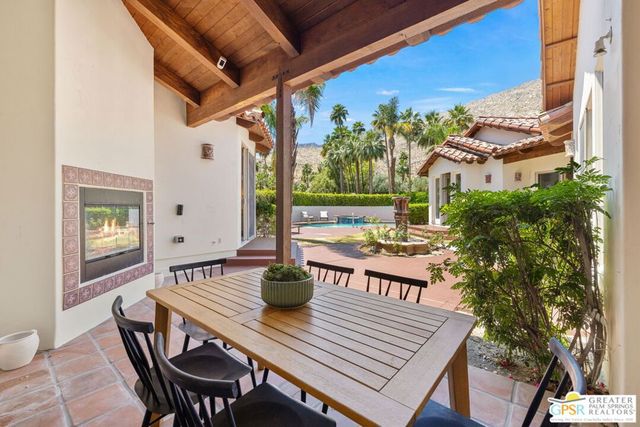 1998 S Mesa Drive, Palm Springs, CA 92264