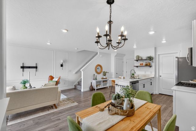 563 N WILLOW SPRINGS AVE, Lehi, UT 84048