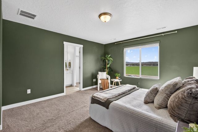 563 N WILLOW SPRINGS AVE, Lehi, UT 84048