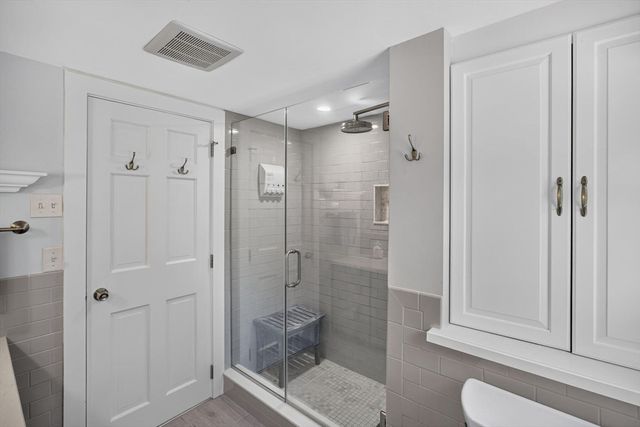 25 Gingerbread Ln, Yarmouth, MA 02675