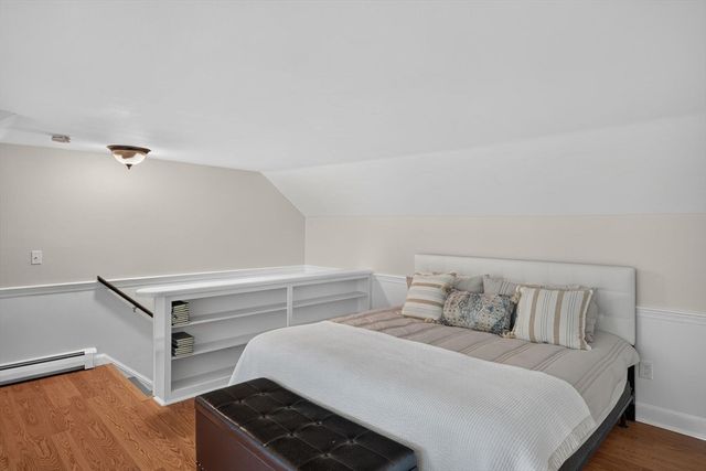 25 Gingerbread Ln, Yarmouth, MA 02675