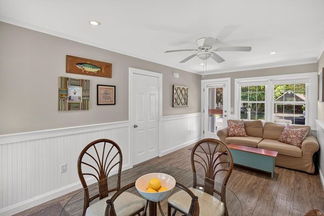 25 Gingerbread Ln, Yarmouth, MA 02675