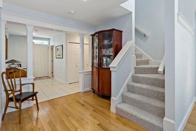 5 Mayfair Ct 5, Mashpee, MA 02649