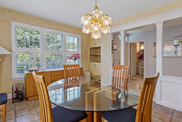 5 Mayfair Ct 5, Mashpee, MA 02649