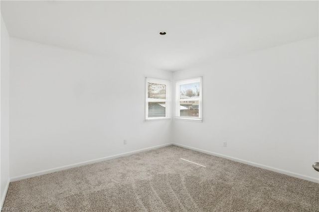 1622 Old Buckroe RD, Hampton, VA 23664