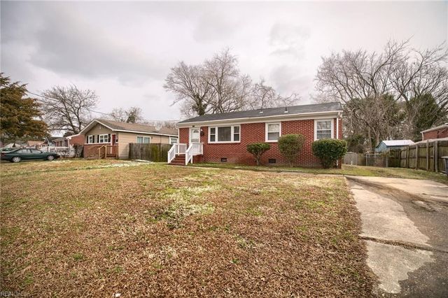 1622 Old Buckroe RD, Hampton, VA 23664