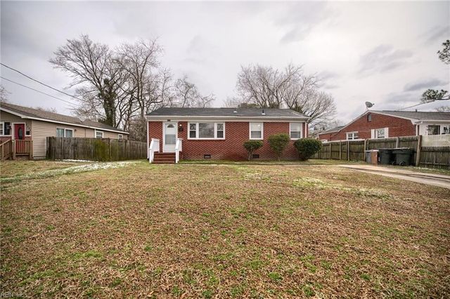 1622 Old Buckroe RD, Hampton, VA 23664