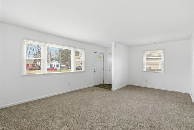 1622 Old Buckroe RD, Hampton, VA 23664