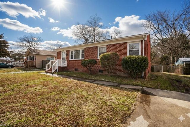 1622 Old Buckroe RD, Hampton, VA 23664