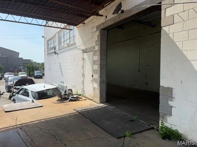 1030 Timberwood Trails Drive, Florissant, MO 63031