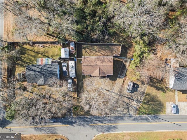 1252 Lakeview Drive NW, Conyers, GA 30012