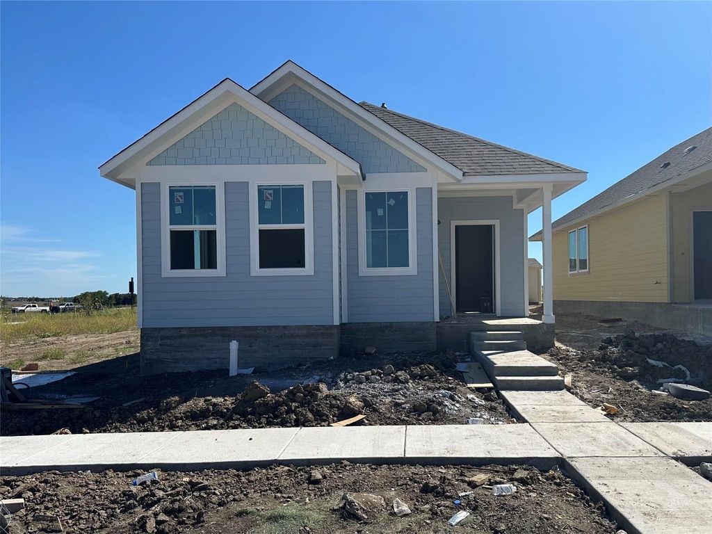 168 Daylily DR, Elgin, TX 78621