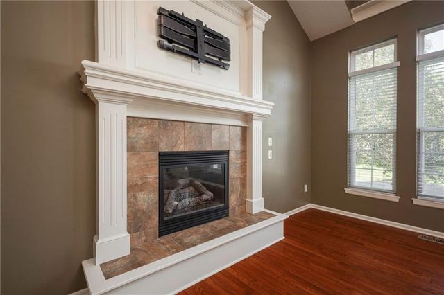 5817 Millbrook Street, Shawnee, KS 66218