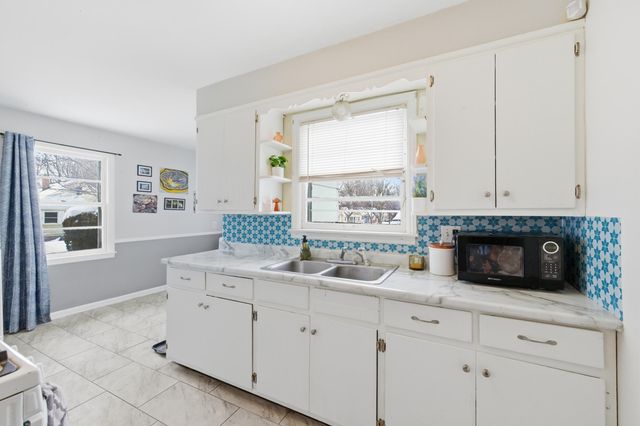 2731 Eastern Avenue Se, City Of Grand Rapids, MI 49507