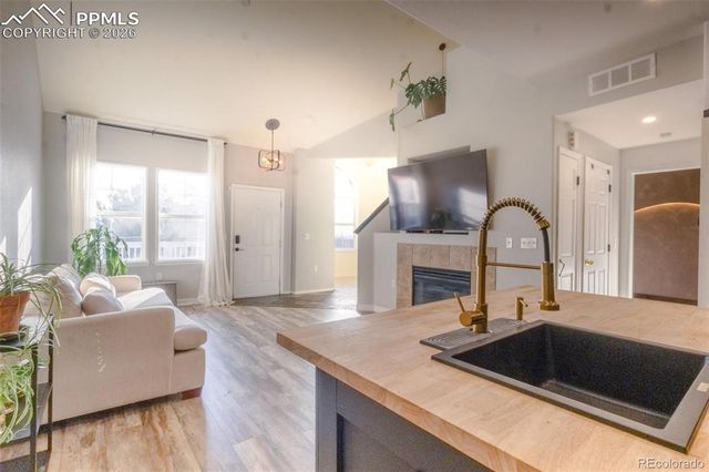 16332 E Fremont Avenue 11, Aurora, CO 80016