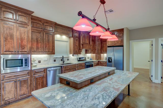 4861 Dixie Garden Loop, Shreveport, LA 71105