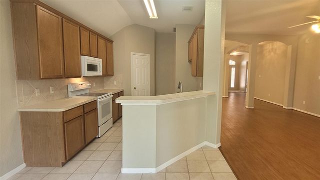 3825 Evergreen Way, Montgomery, TX 77356