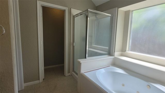 3825 Evergreen Way, Montgomery, TX 77356