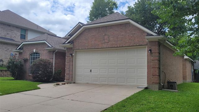 3825 Evergreen Way, Montgomery, TX 77356