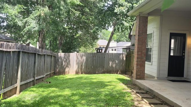 3825 Evergreen Way, Montgomery, TX 77356