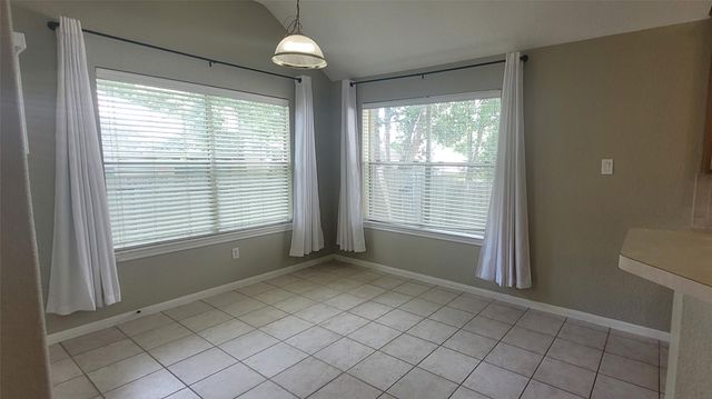 3825 Evergreen Way, Montgomery, TX 77356