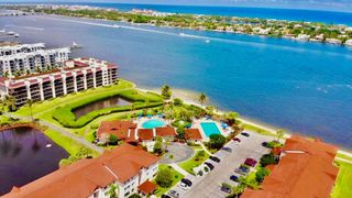 106 Half Moon Circle B1, Hypoluxo, FL 33462