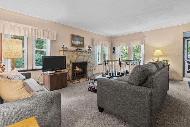 506 Pinewood TRAIL, Twin Lakes, WI 53181