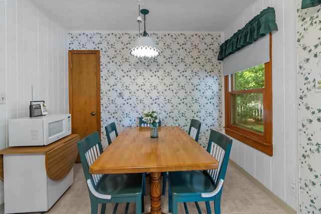 506 Pinewood TRAIL, Twin Lakes, WI 53181