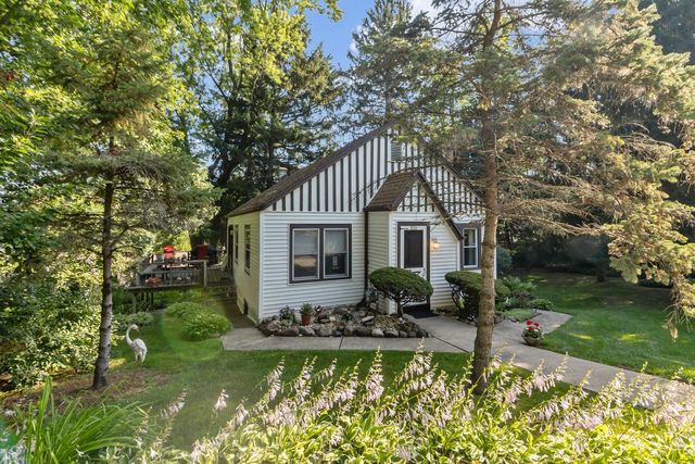 506 Pinewood TRAIL, Twin Lakes, WI 53181
