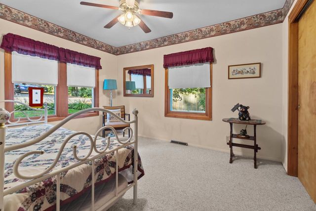 506 Pinewood TRAIL, Twin Lakes, WI 53181