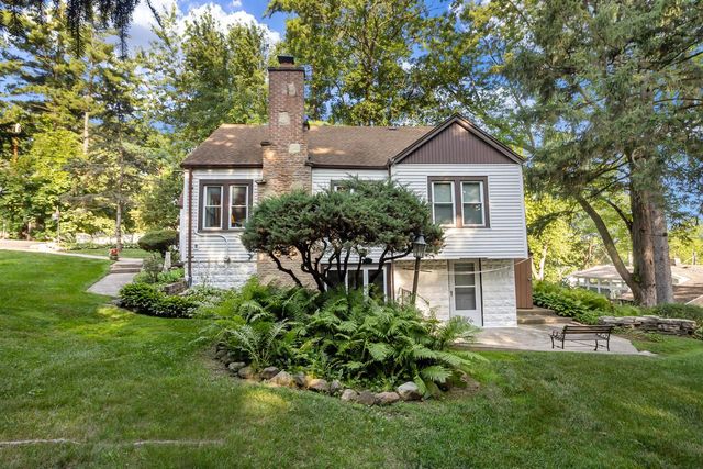506 Pinewood TRAIL, Twin Lakes, WI 53181