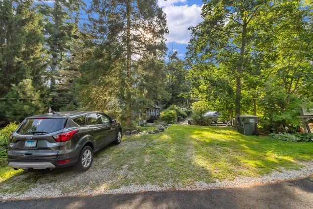 506 Pinewood TRAIL, Twin Lakes, WI 53181