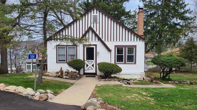 506 Pinewood TRAIL, Twin Lakes, WI 53181