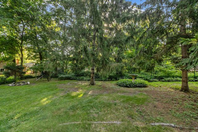 506 Pinewood TRAIL, Twin Lakes, WI 53181