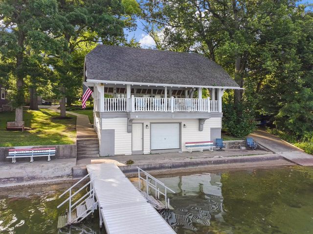 506 Pinewood TRAIL, Twin Lakes, WI 53181