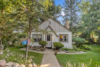 506 Pinewood TRAIL, Twin Lakes, WI 53181