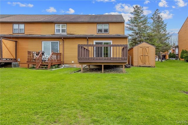 6138 Bethlehem Ln, Cicero, NY 13039
