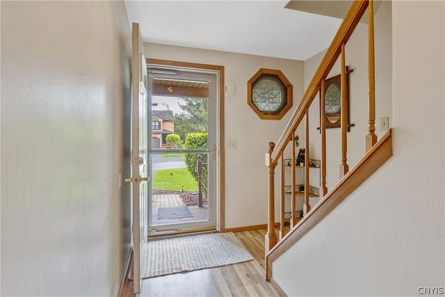 6138 Bethlehem Ln, Cicero, NY 13039