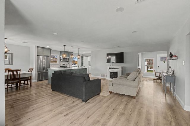 306 Amoret Circle, Anna, TX 75409