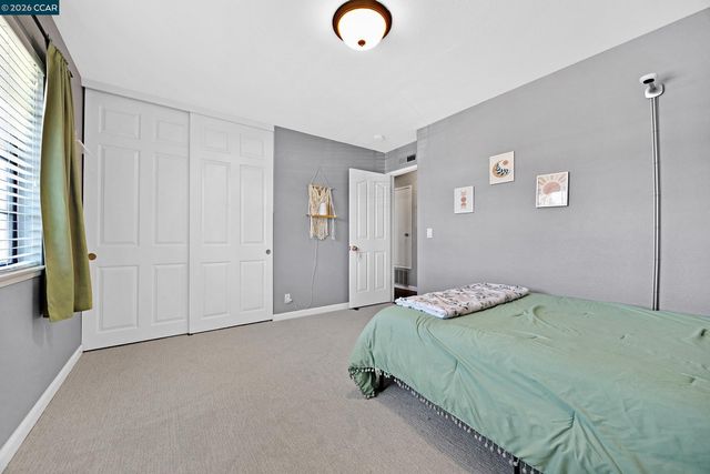 8569 Wicklow Ln, Dublin, CA 94568