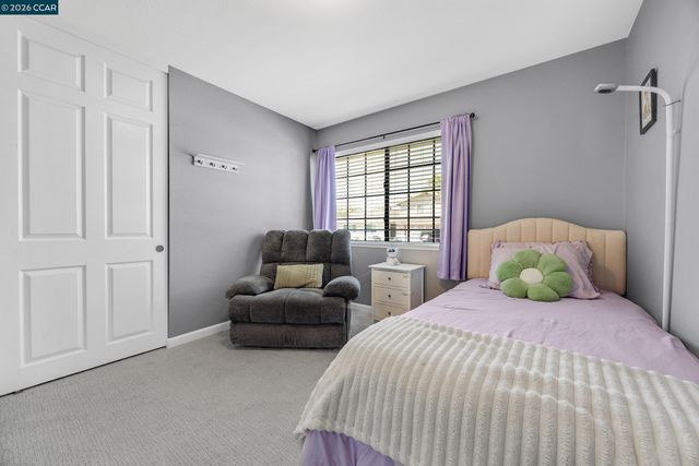 8569 Wicklow Ln, Dublin, CA 94568