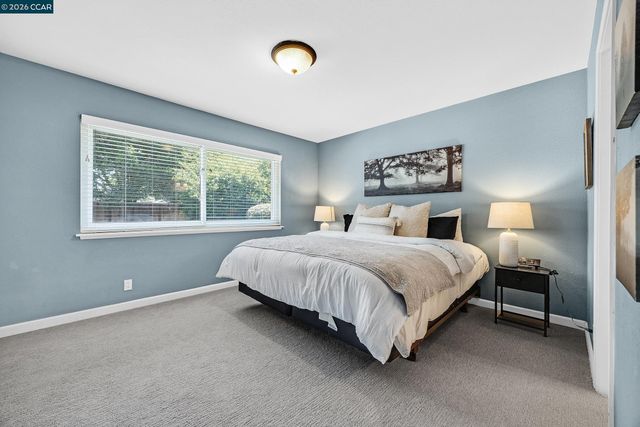 8569 Wicklow Ln, Dublin, CA 94568