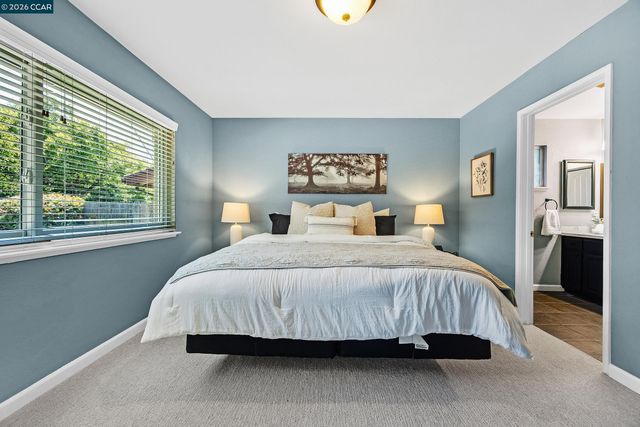 8569 Wicklow Ln, Dublin, CA 94568