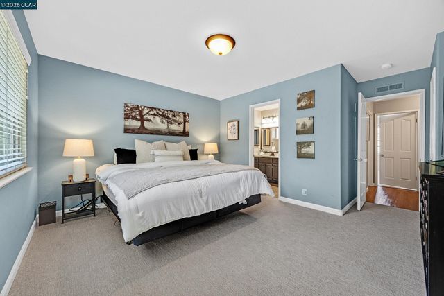 8569 Wicklow Ln, Dublin, CA 94568