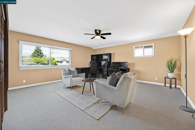 8569 Wicklow Ln, Dublin, CA 94568