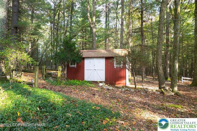 229 DeerPath, Polk Twp, PA 18058