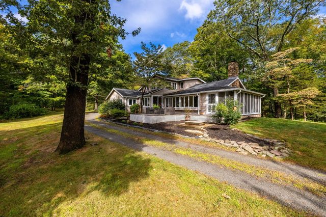 154 Wilburs Lane, Guilford, CT 06437