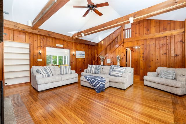 154 Wilburs Lane, Guilford, CT 06437